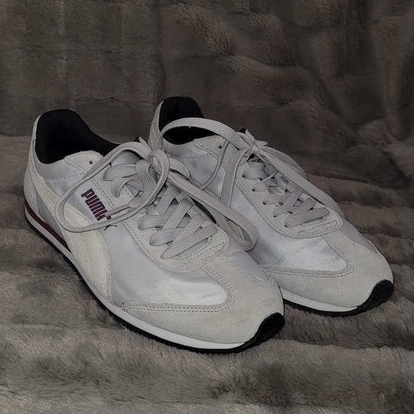 Puma women's running shoes - Picture 2 of 3